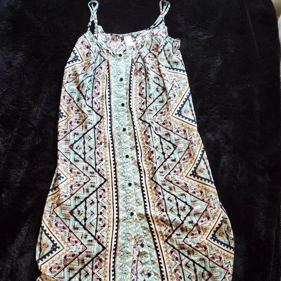 Dress - Picture 1 of 3